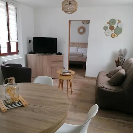 Chez Louisette بيت للعطل